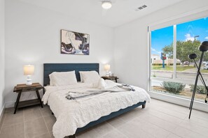 4 bedrooms, iron/ironing board, free WiFi, bed sheets