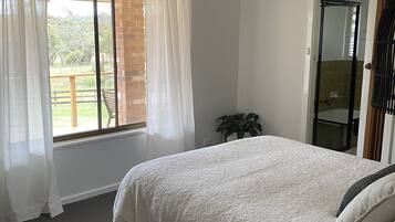 2 bedrooms, iron/ironing board, travel crib, free WiFi