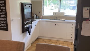 Fridge, microwave, oven, coffee/tea maker