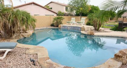 Gather! Heated Pool, 5 King Bedrooms, Playground, Trampoline & Pool Table