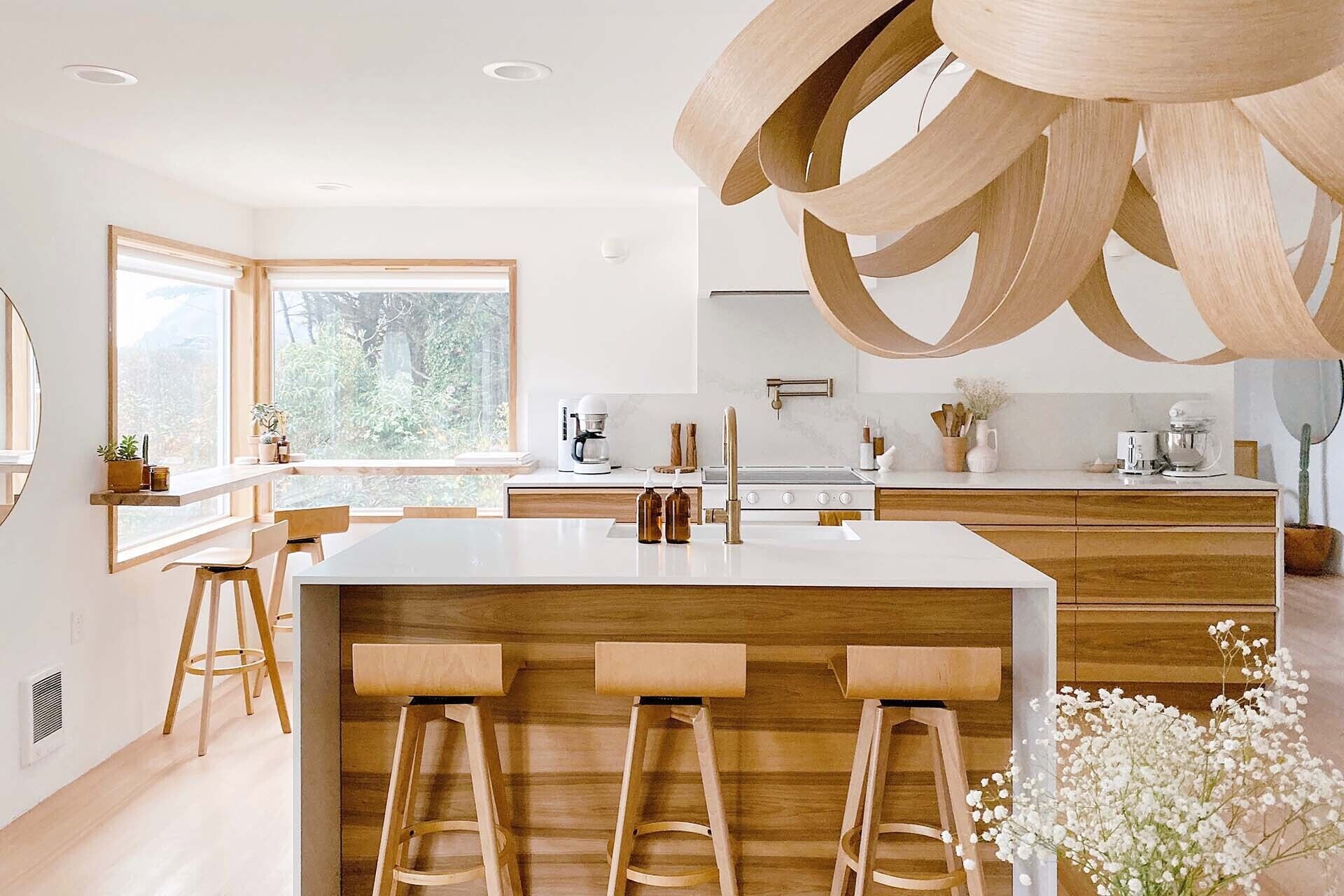 雪櫃、微波爐、焗爐、爐具