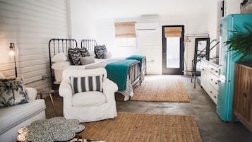 1 bedroom, iron/ironing board, free WiFi, bed sheets