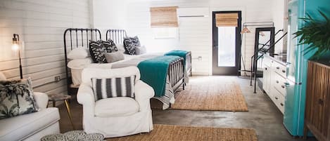 1 chambre, fer et planche à repasser, Wi-Fi gratuit, draps fournis