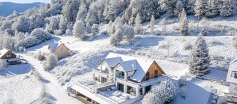 Wonderful Lodge with large terrace