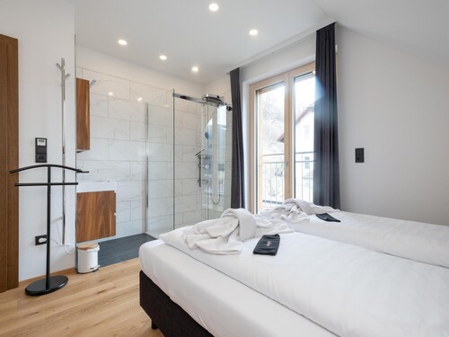 Wonderful Lodge with large terrace