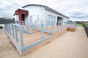 Property grounds - Wellington Lake Retreat (Wellington East)