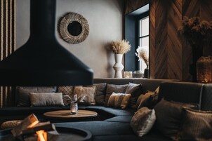 Un sauna, baño turco, masajes con piedras calientes, masajes prenatales