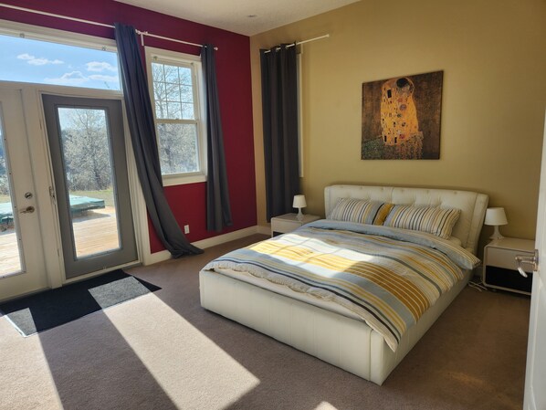 5 bedrooms, desk, free WiFi, bed sheets