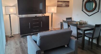 #201 New Cozy Monroe Condo near Evergreen State Fair!