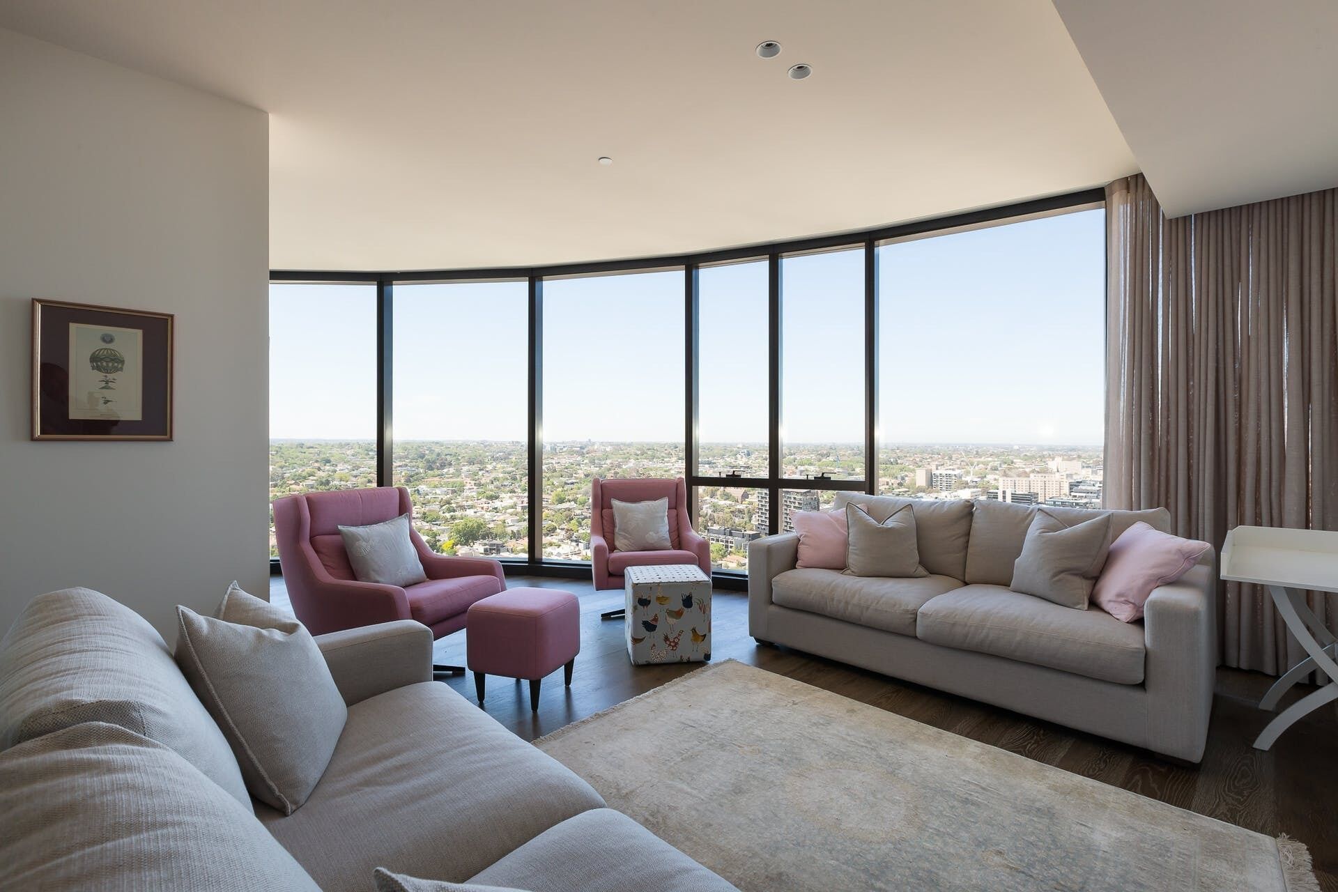 Luxury Villas Chapel View (With Car Parking) — image 14