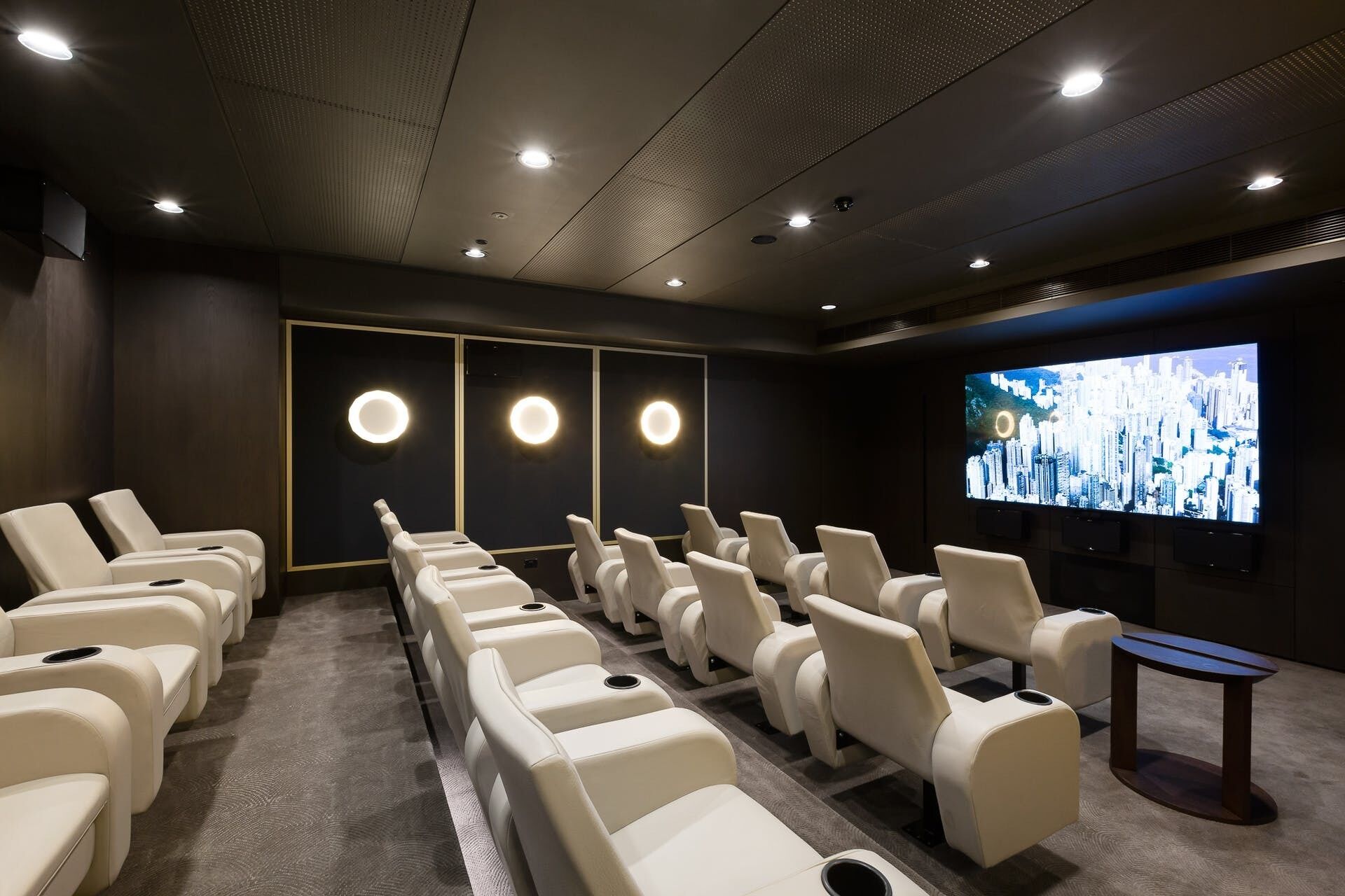 Luxury Villas Chapel View (With Car Parking) — image 22