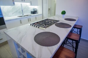 Private kitchen - Real View Towers E306 by Casago (Zapopan)