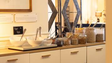 Daily buffet breakfast (SEK 179 per person)