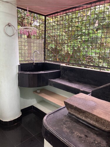 Cheerful 2-bd house near Trivandrum city.