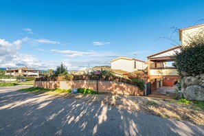 Property grounds - Apartment Villa Verde Castiadas close to the Beach with Mountain View (Castiadas)