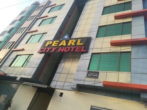 Exterior - Pearl City Hotel (Peshawar)