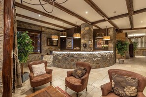 Lobby - Apartment in French Alps, Savoyard Charm (Val Thorens)