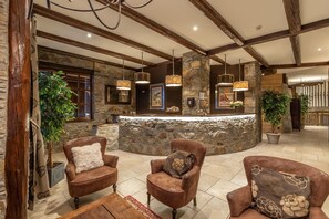 Entrance / Reception