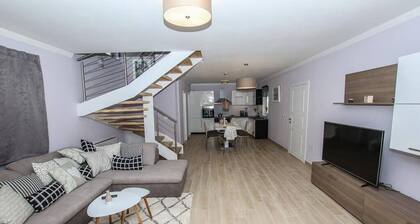 Maison de vacances avec piscine prĂšs de PoreÄ