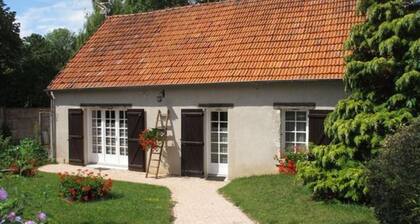 Gßte en campagne proche Orléans et Blois avec jardin paysager, pour 6 pers., calme assuré