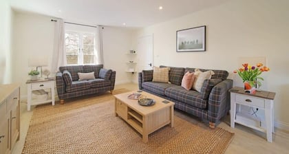 Townhouse with Views of Wells Cathedral