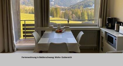 1-room apartment with mountain view on the ski slope with WiFi, Netflix, Prime