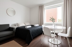 City Studio | Premium bedding, travel crib, free WiFi, bed sheets