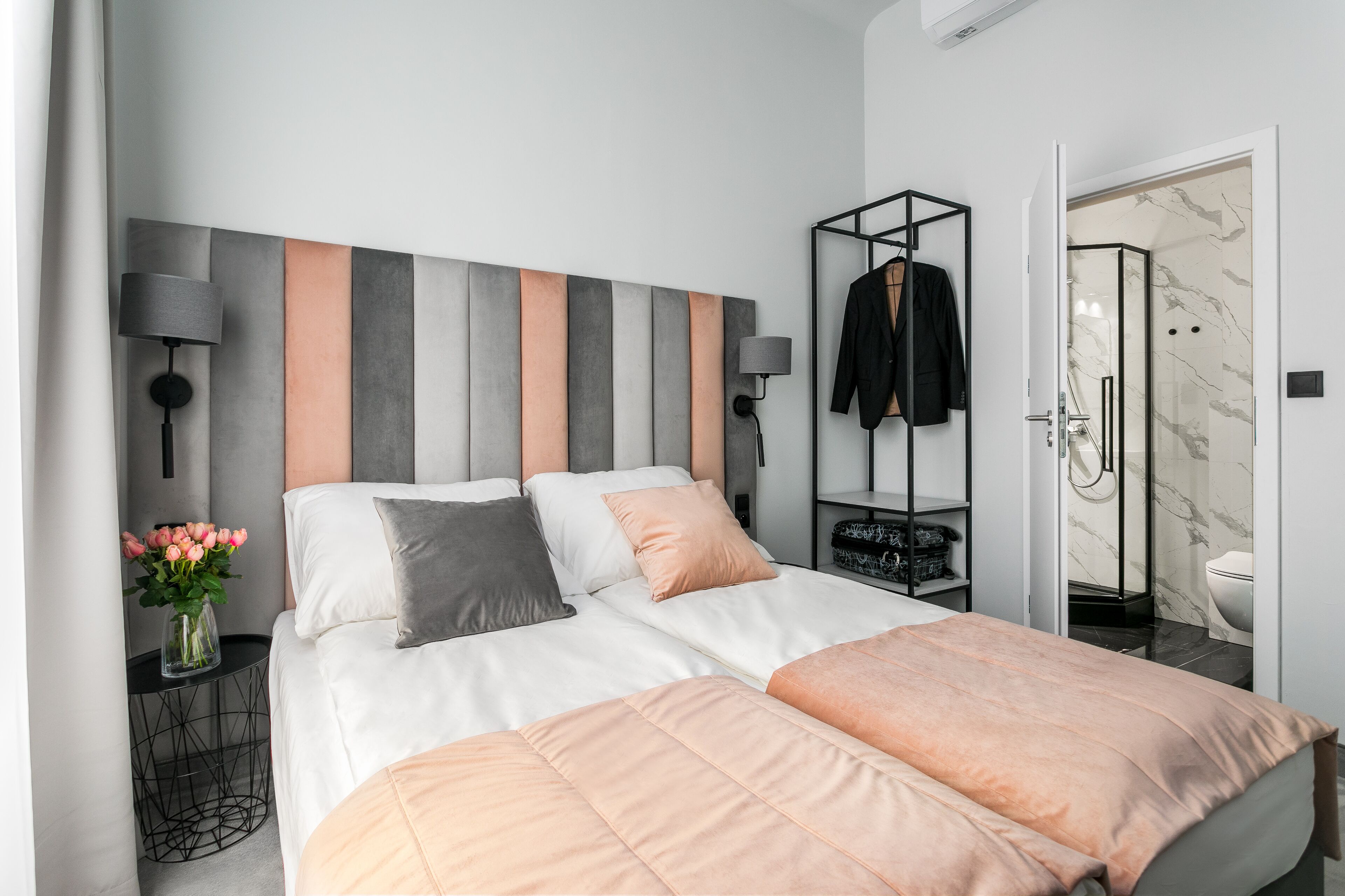 premium double room | hypo-allergenic bedding, cots/infant beds, travel cot, free wifi