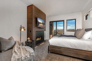 4 chambres, fer et planche à repasser, Wi-Fi, draps fournis