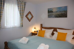 2 Schlafzimmer, Zimmersafe, Bügeleisen/Bügelbrett, Reisekinderbett
