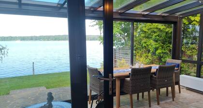 Bungalow by the lake