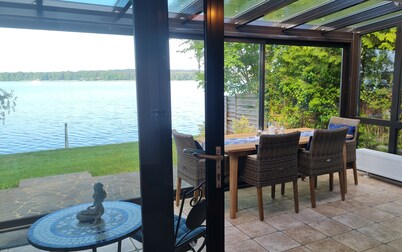 Bungalow by the lake