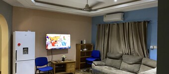 Oyibi New Furnished House - Charming 3 Bedroom