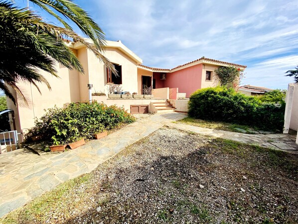 Facciata della struttura