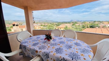 Apartment | Terrace/patio