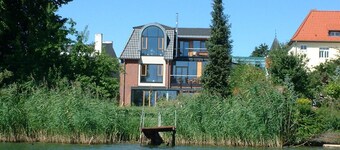 Guesthouse Rand Berlin - Nussbaum for 3 adults or 2 adults + 2 children up to 12 years.