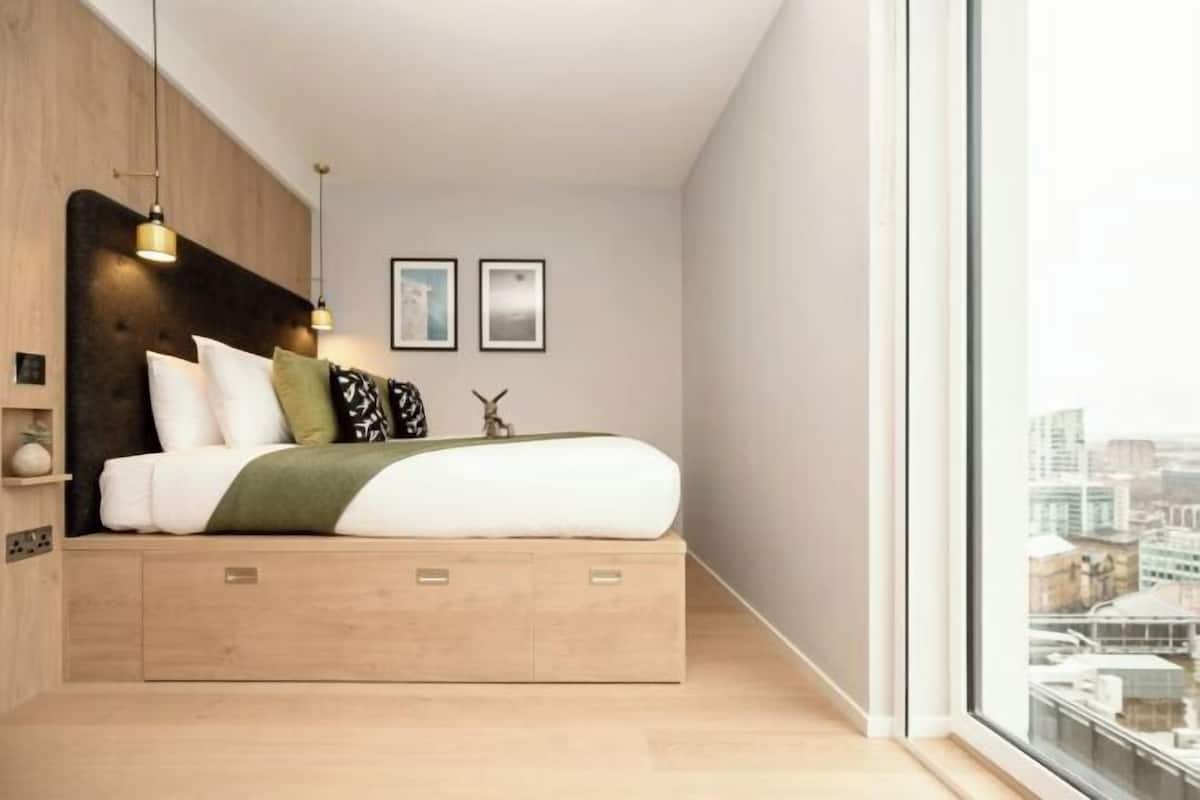 1 bedroom, in-room safe, individually decorated, individually furnished