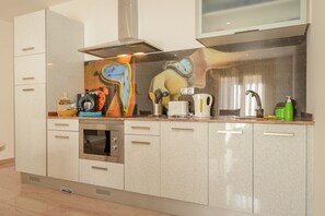 Fridge, microwave, oven, dishwasher