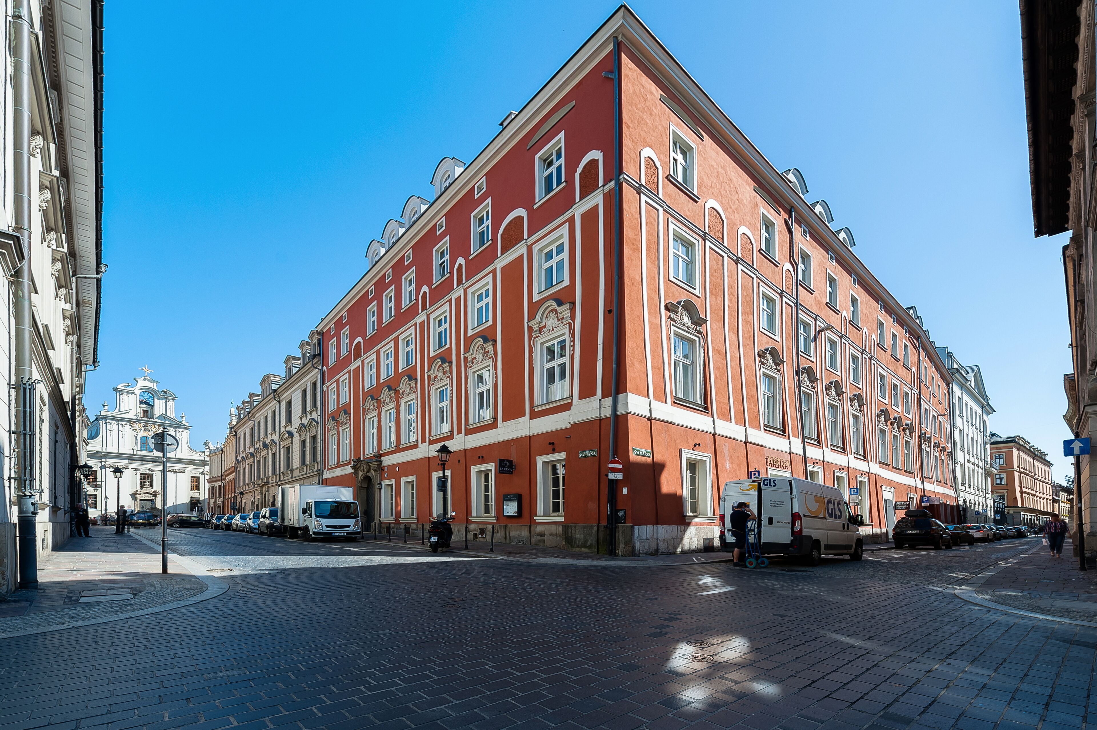 基础公寓 | 外观