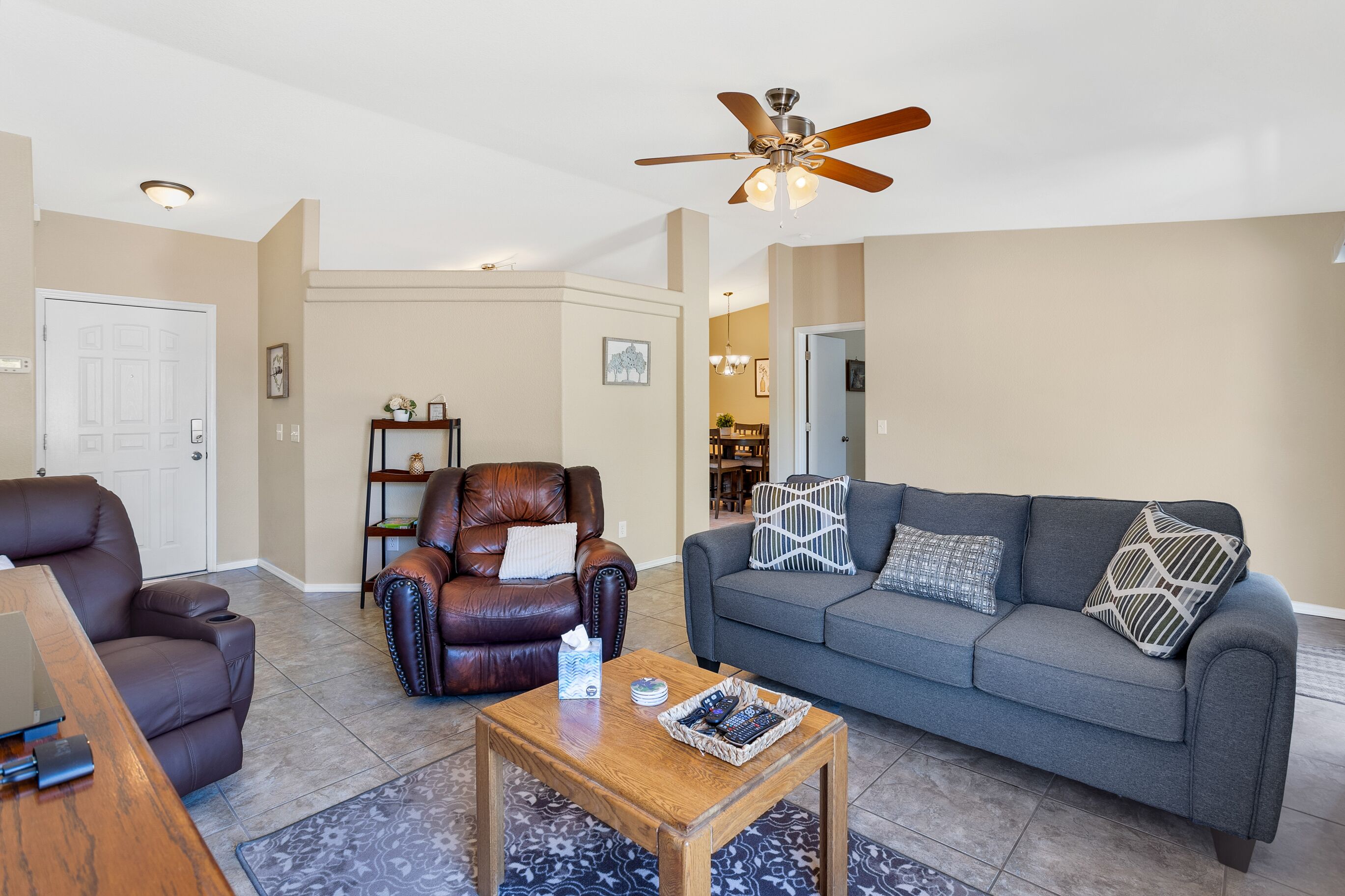 Televisión y reproductor de DVD 