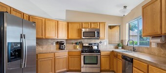 Peaceful Valley - Rita Ranch/Tucson- 3BR/2BA/PrivatePool/NearShops&Restaurants