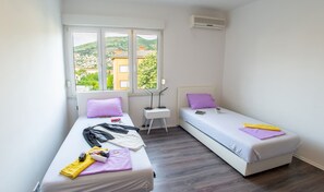 2 bedrooms, iron/ironing board, free WiFi, bed sheets - Smart Home Mostar (Mostar)