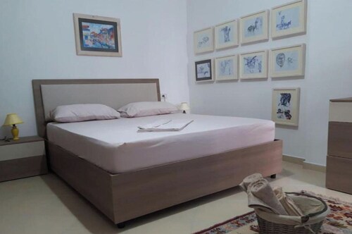 2 Bed Apt Sleeps 6 -balcony - 5-mins From Seaside