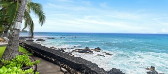 HALE ONA LOA: DIRECT OCEANFRONT, GATED, ICONIC OCEANFRONT LUXURY WITH POOL