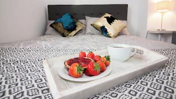 2 bedrooms, iron/ironing board, free WiFi