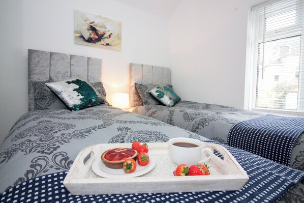 2 makuuhuonetta, silitysrauta/-lauta, ilmainen Wi-Fi