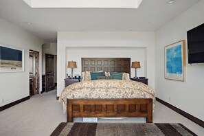 3 bedrooms, free WiFi, bed sheets