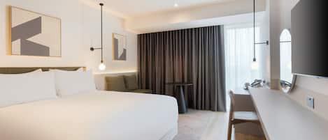 Standard Room, 1 Katil Kelamin (Double) | Peti besi dalam bilik, meja, ruang kerja komputer riba, kalis bunyi