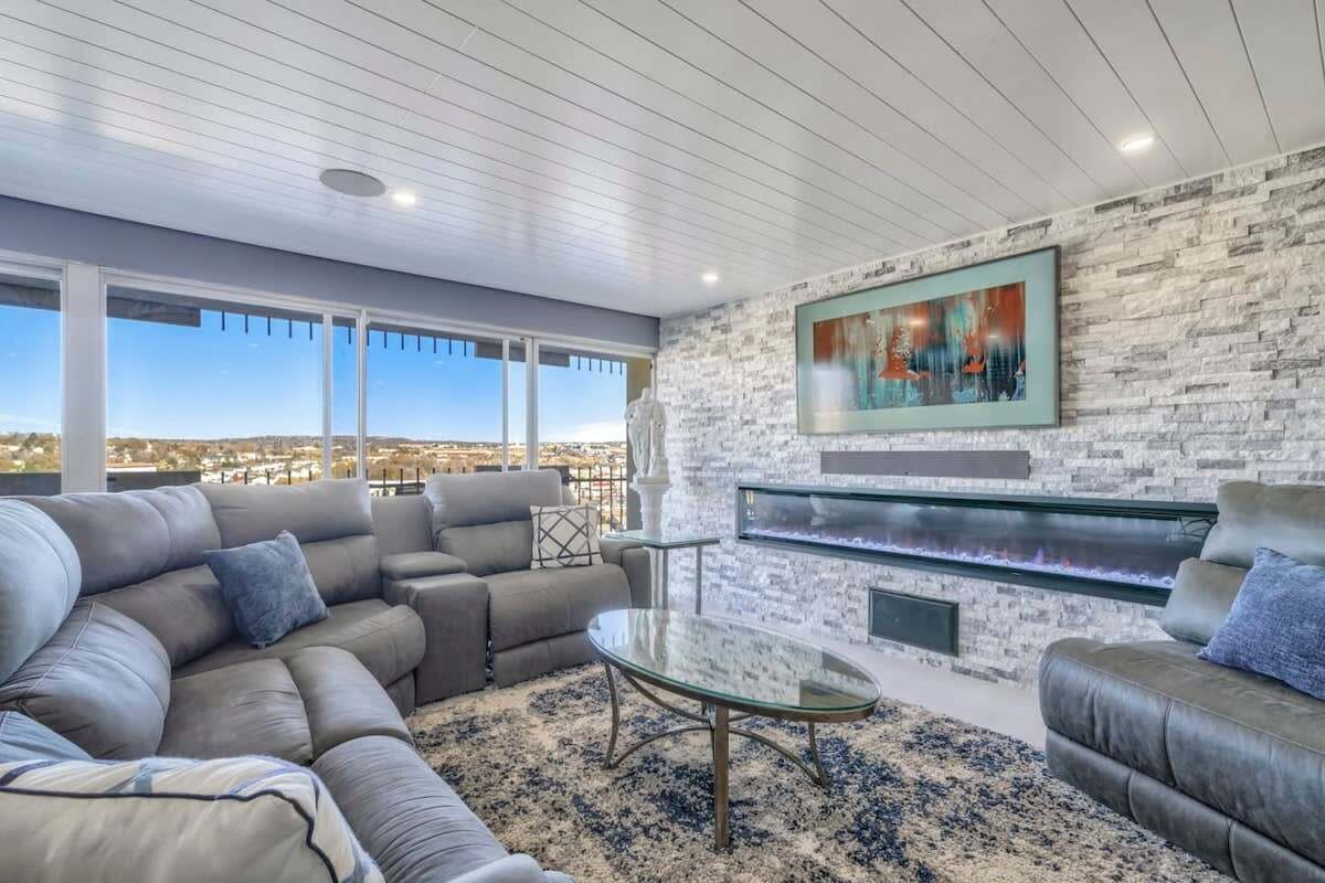 TV, fireplace, streaming services, offices