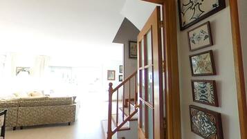 Apartemen, 4 kamar tidur, balkon, pemandangan kota | Interior